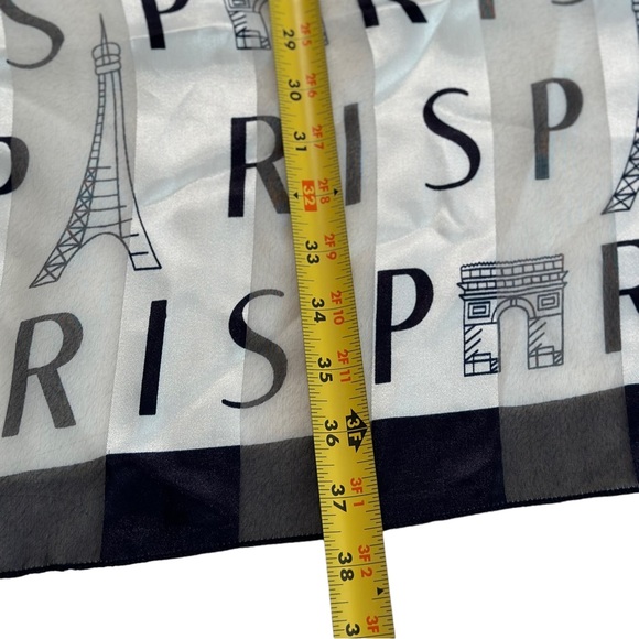 Women’s Scarf Eiffel Tower Print Navy Blue White Size 40 x 37.5” - Picture 8 of 10